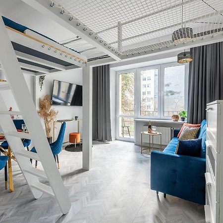 Luxury Apartments In The City Center Варшава Экстерьер фото