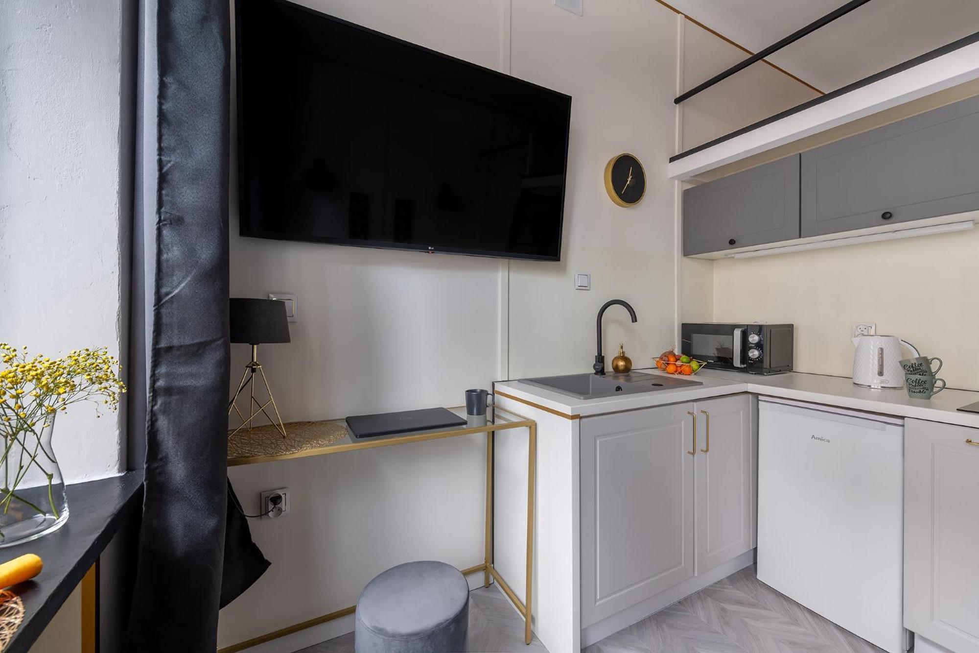 Luxury Apartments In The City Center Варшава Экстерьер фото