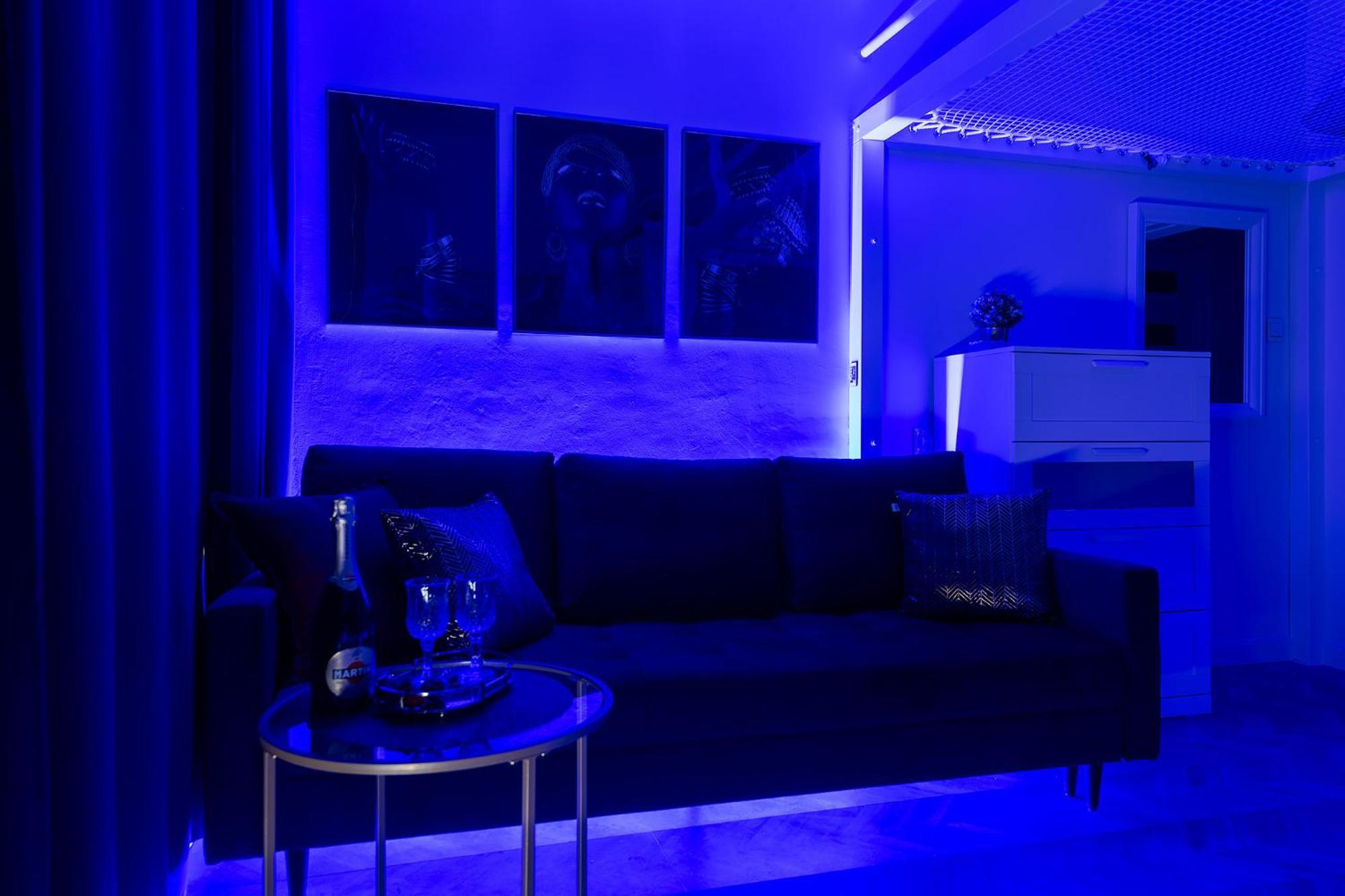 Luxury Apartments In The City Center Варшава Экстерьер фото