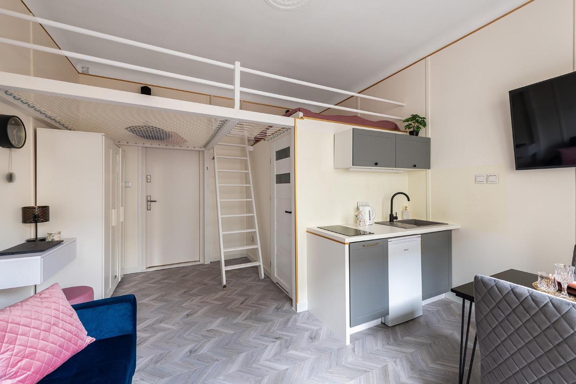 Luxury Apartments In The City Center Варшава Экстерьер фото