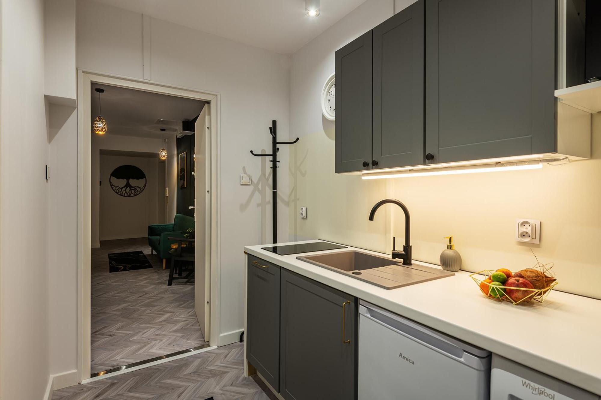 Luxury Apartments In The City Center Варшава Экстерьер фото